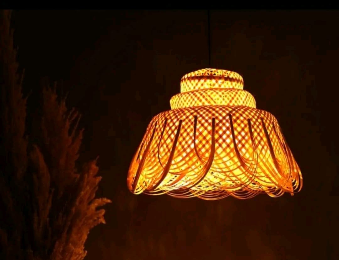 Chandan Lattice Pendant · ONX-1011